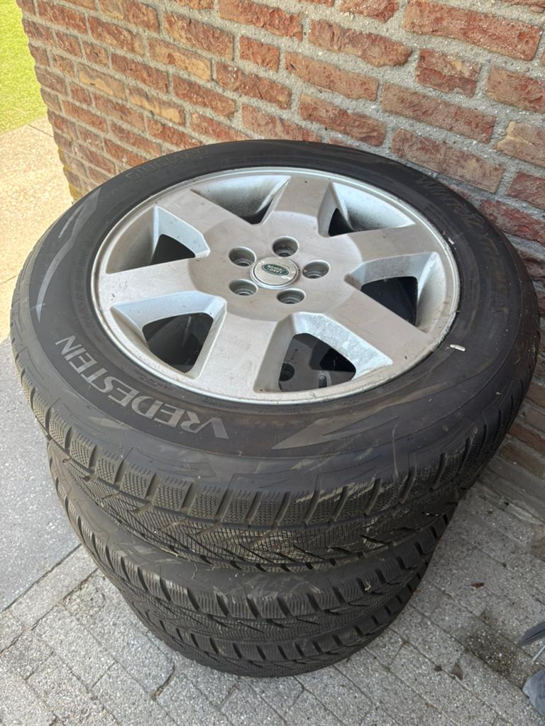 Originele Land Rover velg met Wintrac winterbanden, Auto-onderdelen, Banden en Velgen, 255 mm, Banden en Velgen, Winterbanden