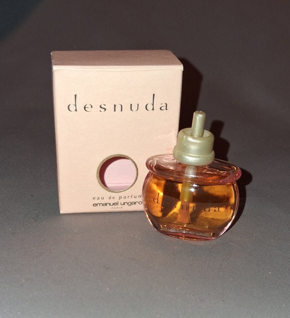 Volle parfum mini - Ungaro desnuda + doosje, Ophalen of Verzenden, Zo goed als nieuw, Miniatuur, Gevuld
