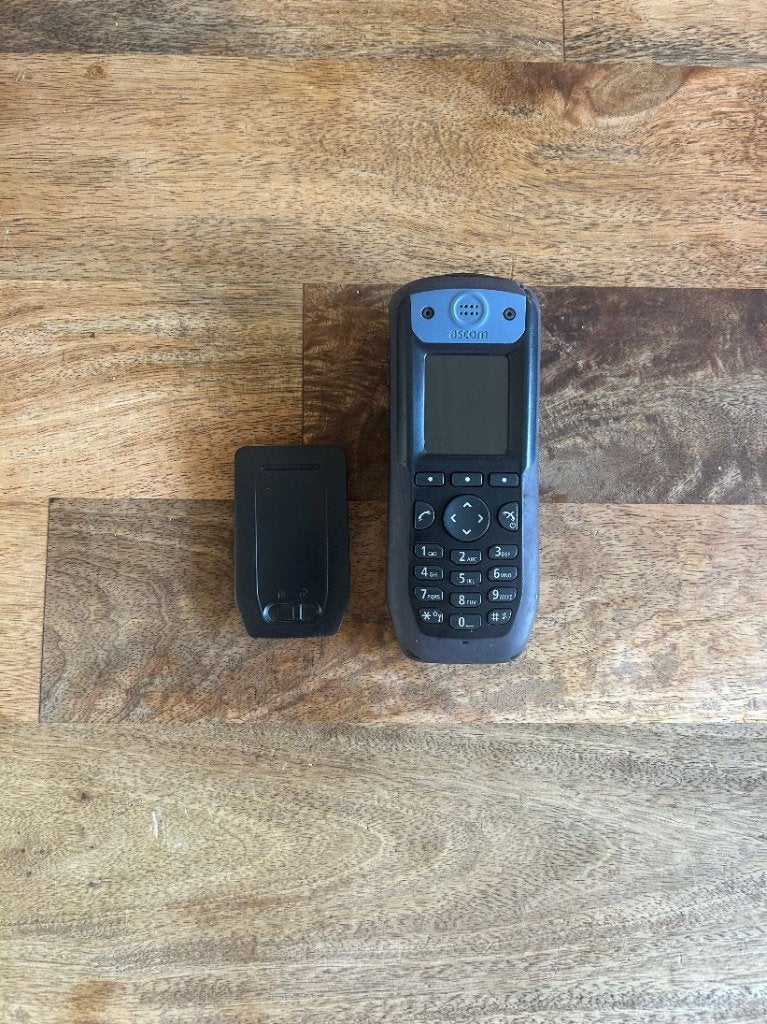 ☎️ Ascom D81 DH5 PROTECTOR Bluetooth DH5-AABCAA☎️, Ophalen of Verzenden, Refurbished, 1 handset