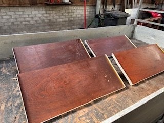 4 mooie gebruikte wandplanken voor schuurtje of hobbyruimte, Ophalen of Verzenden, Gebruikt
