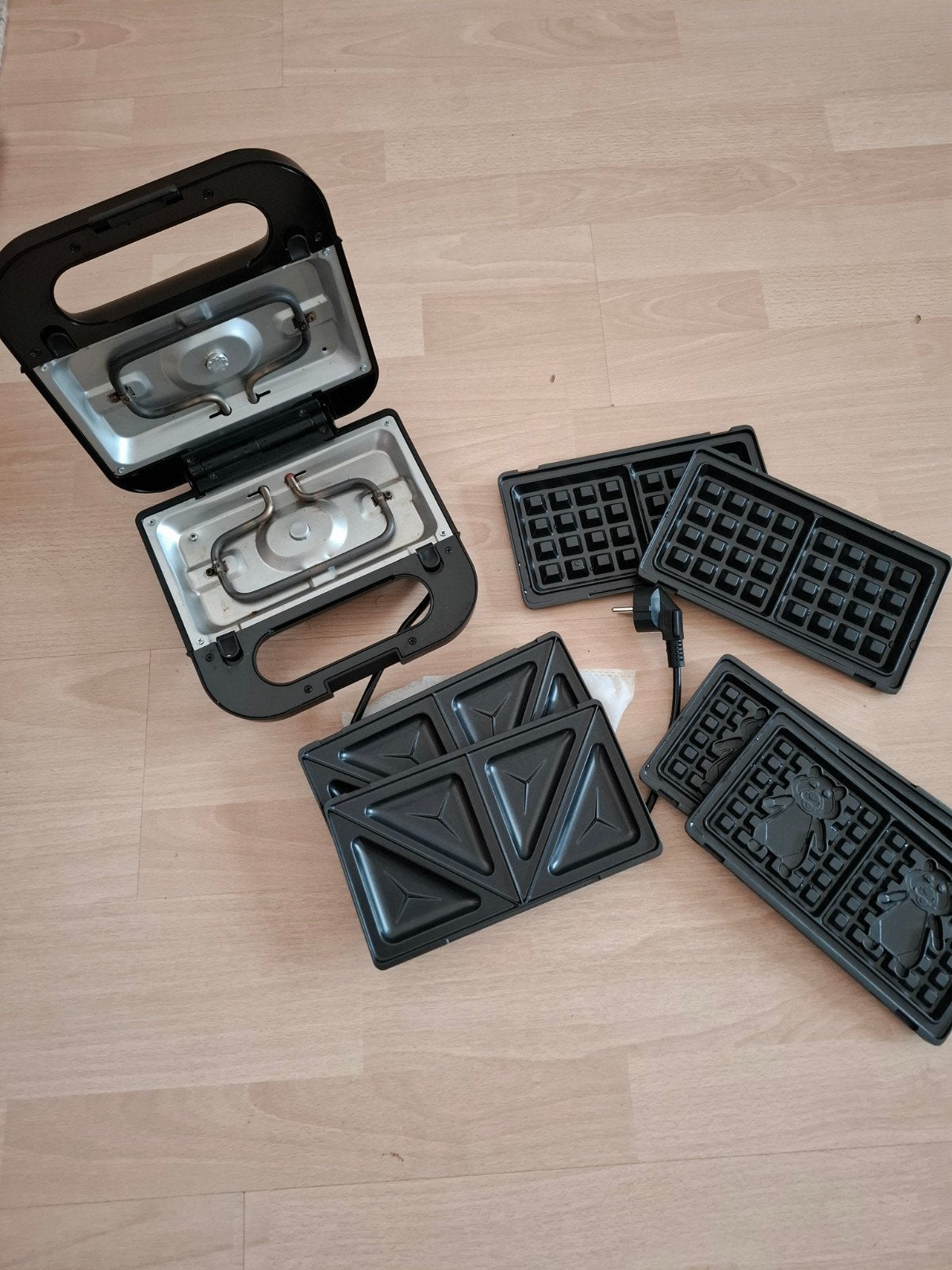 Bleu 3-in-1 Sandwich-, Wafel- en Grillijzer, Ophalen, Uitneembare platen, Zo goed als nieuw