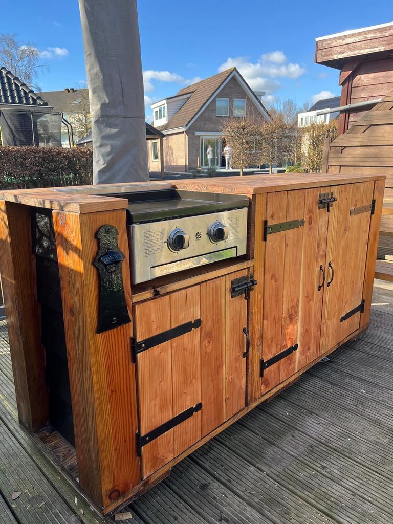 Mooie robuuste buitenkeuken met gasplaat en koelkast., Ophalen, Zo goed als nieuw, Gas, Vrijstaand