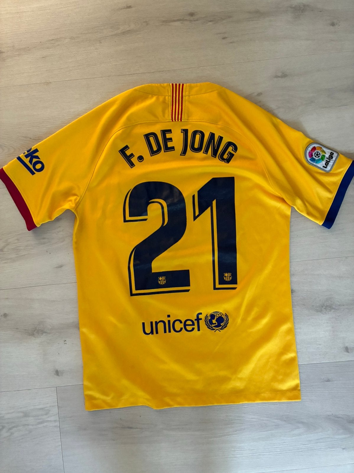 Origineel Barcelona shirt Frenkie de Jong maat M, Maat M, Ophalen of Verzenden, Zo goed als nieuw, Shirt
