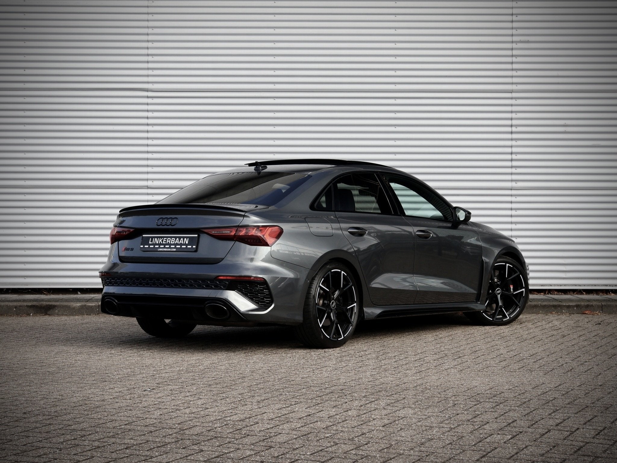 Audi RS3 2.5 TFSI Limousine Quattro 400pk | Dealer onderhoud, Auto's, Automaat, Gebruikt, RS3, Leder