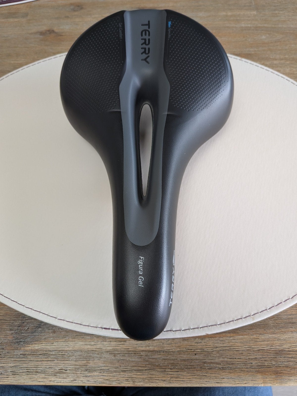 Terry Figura Gel fietszadel - Zo goed als nieuw. 16cm br., Terry, Ophalen of Verzenden, Zo goed als nieuw, Zadel
