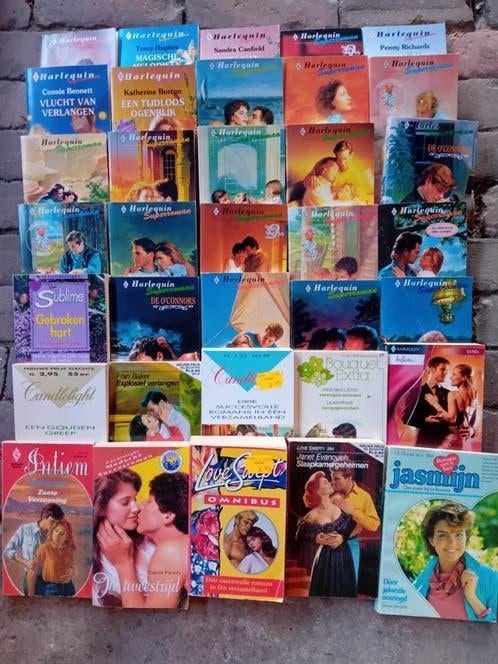 35 romannetjes harlequin bouquet love swept, Boeken, Ophalen of Verzenden, Gelezen, Love swept