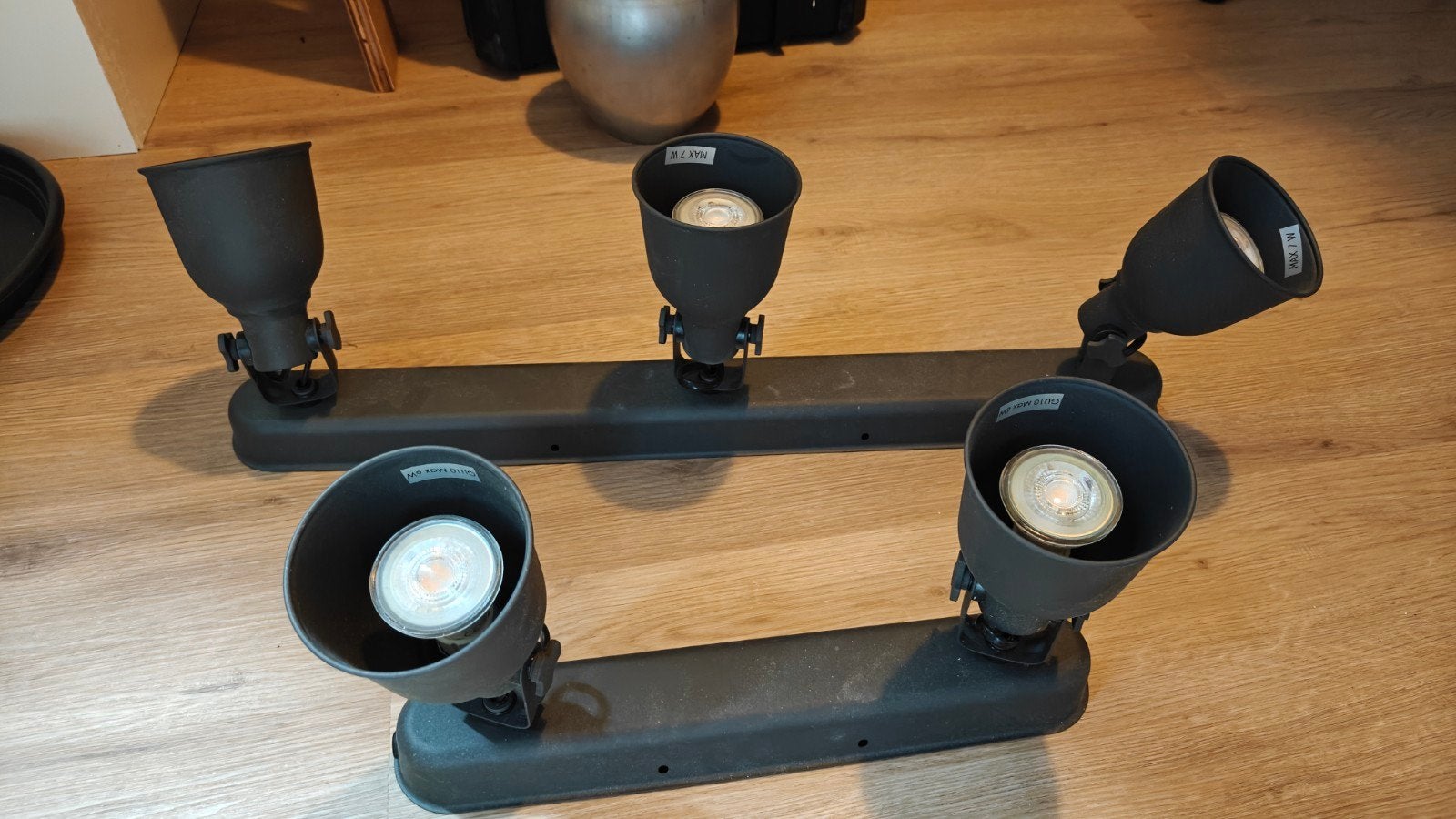 Ikea Hektar lampen 2 stuks, Huis en Inrichting, Lampen | Spots, Gebruikt, Plafondspot of Wandspot, Metaal of Aluminium, Led, Ophalen