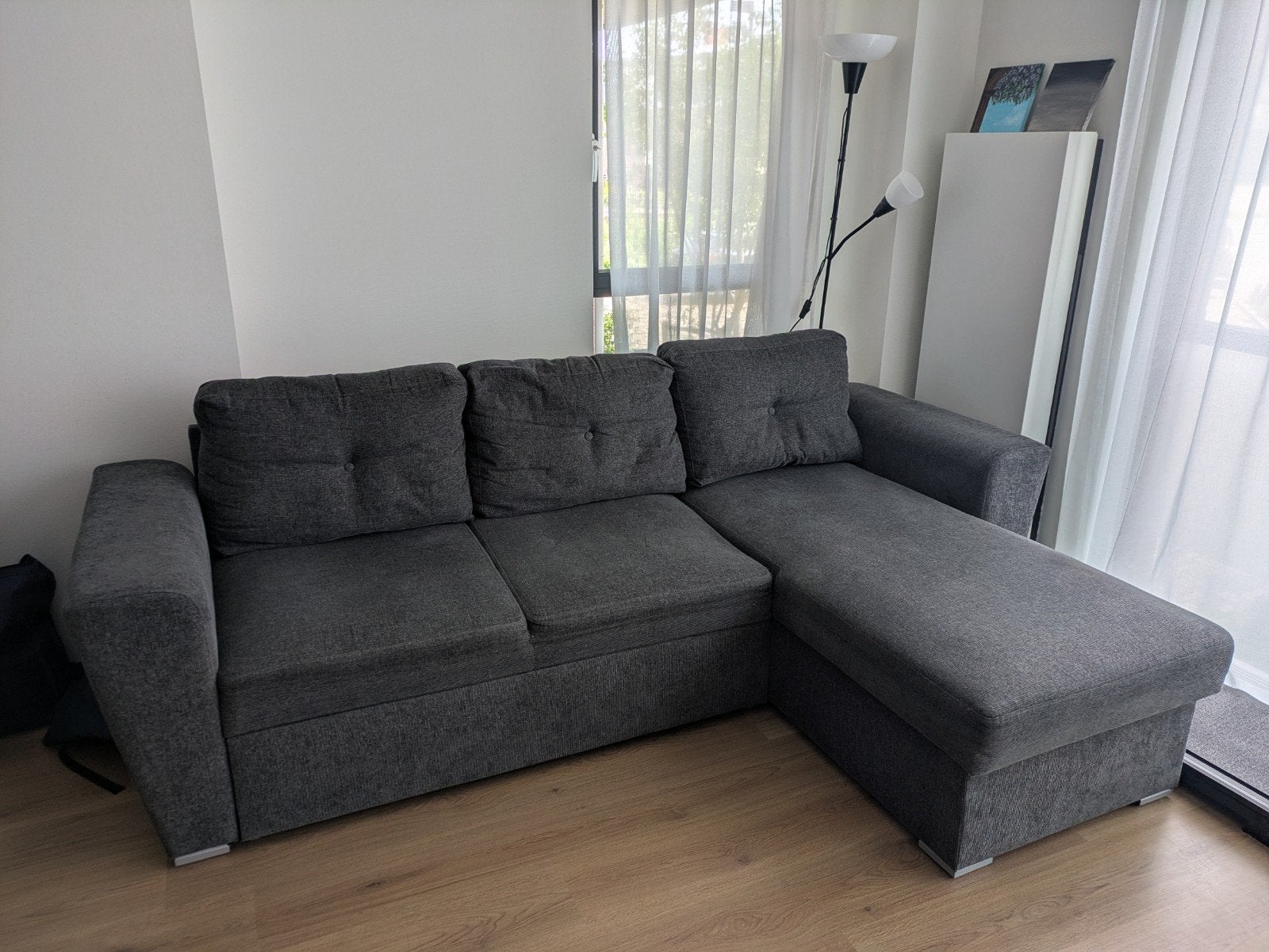 JYSK VEJLBY chaise longue slaapbank donkergrijs, Ophalen, Gebruikt, 125 tot 150 cm, Driepersoons