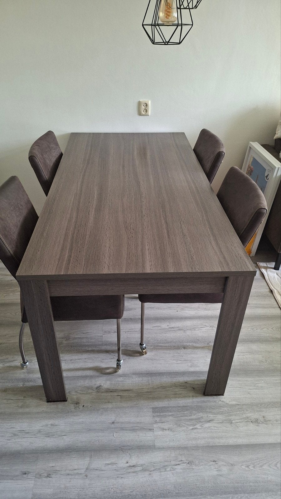 Woonkamer set: eettafel, salontafel en kast