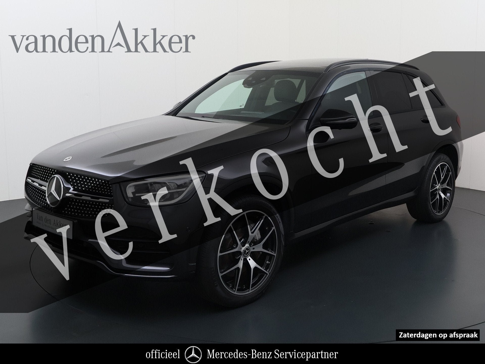 Mercedes-Benz GLC 300e AMG // SoH 96% // Panoramadak // Trek, Auto's, Automaat, 12 maanden, Gebruikt, Zwart