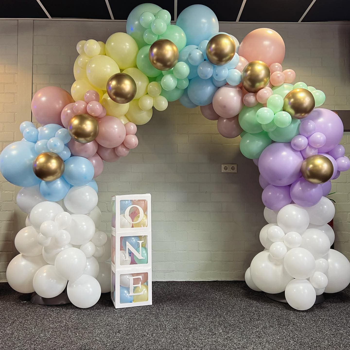 Grote ballonnenboog rond of vierkant te huur, Ophalen, Zo goed als nieuw, Overige