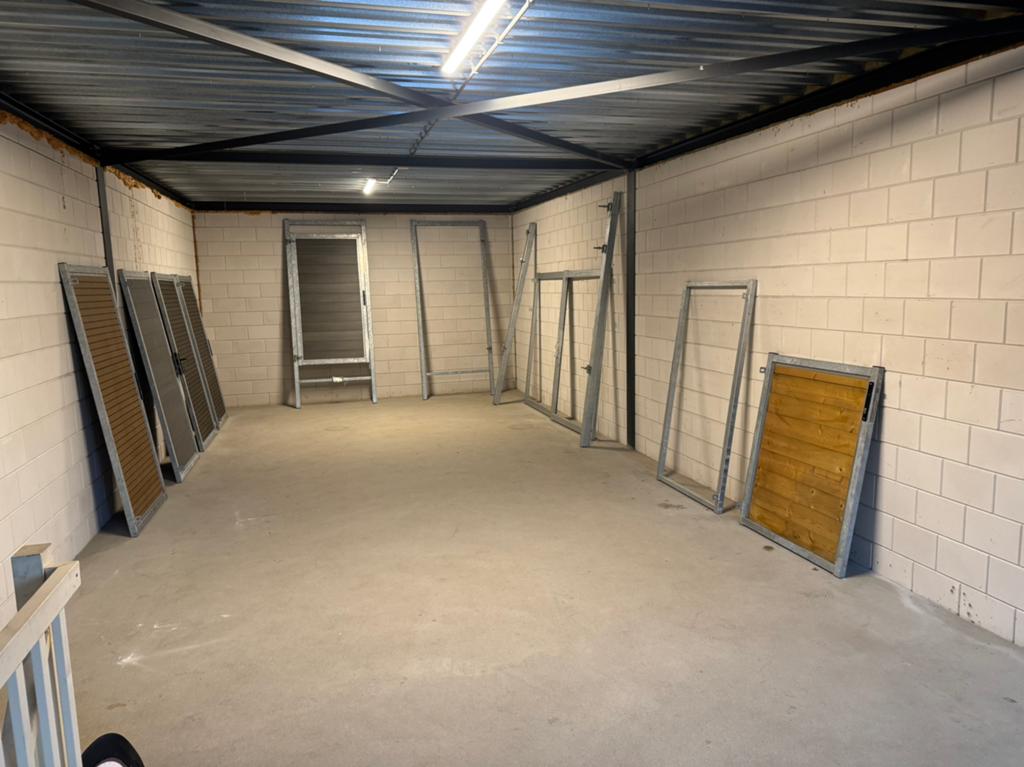 Stemapoorten helmond schowroom 2 de indumaweg 4 c helmond., Ophalen, Stema, Stema, Composiet