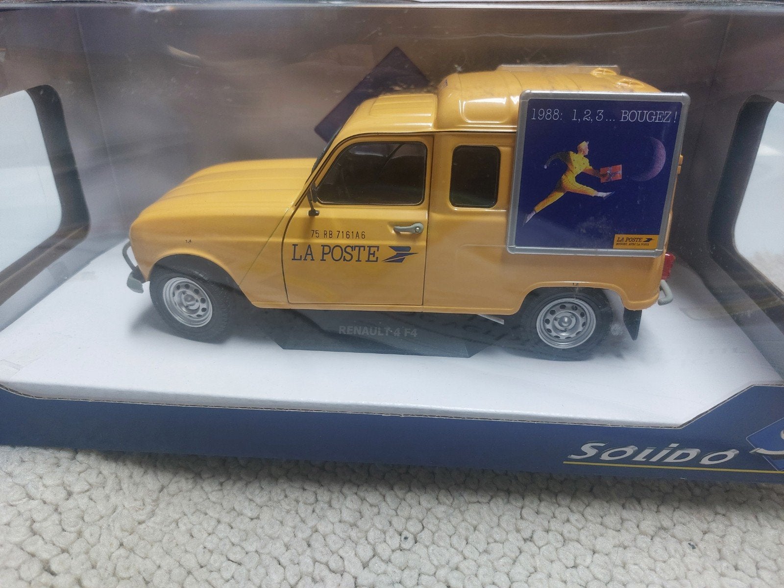 Renault 4 R4 R4F4 Poste Solido, Hobby en Vrije tijd, Ophalen of Verzenden, Nieuw, Auto, Solido