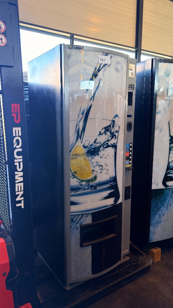 Vendo 189-5 Refurbished Drankautomaat | Pin mogelijk, Ophalen, Vending Master, Info@vendingmaster.nl, Zo goed als nieuw