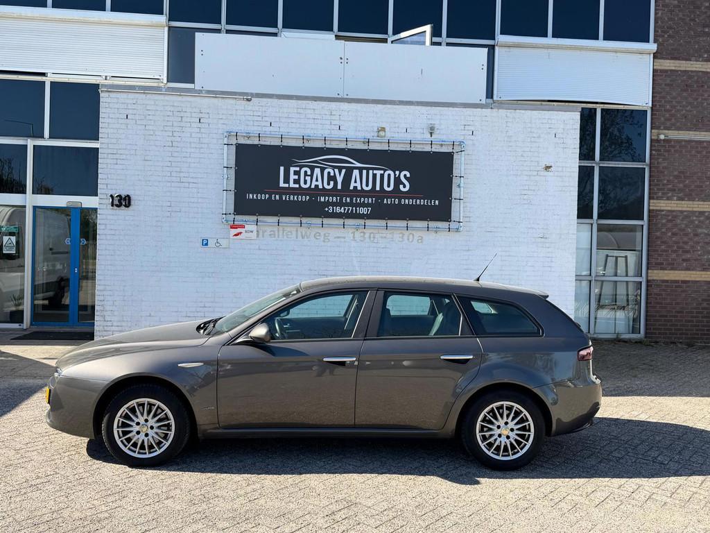 Alfa Romeo 159 Sportwagon 1.8 MPI Distinctive - VOL OPTIE -, Auto's, Alfa Romeo, Gebruikt, Zwart, 4 cilinders, Traction-control