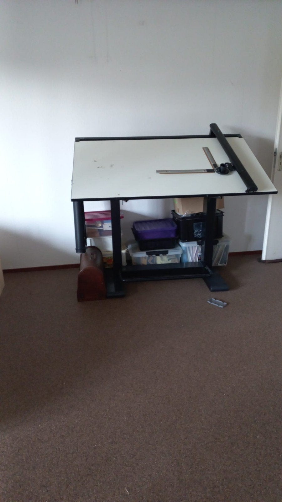 Gratis linkshandige tekentafel., Ophalen