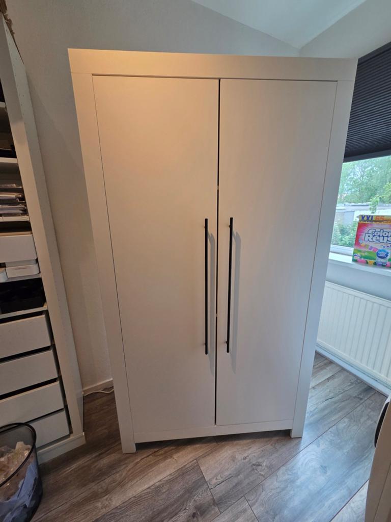 Kledingkast wit (Europe Baby), Ophalen, Kast, 50 tot 70 cm, 105 cm of meer