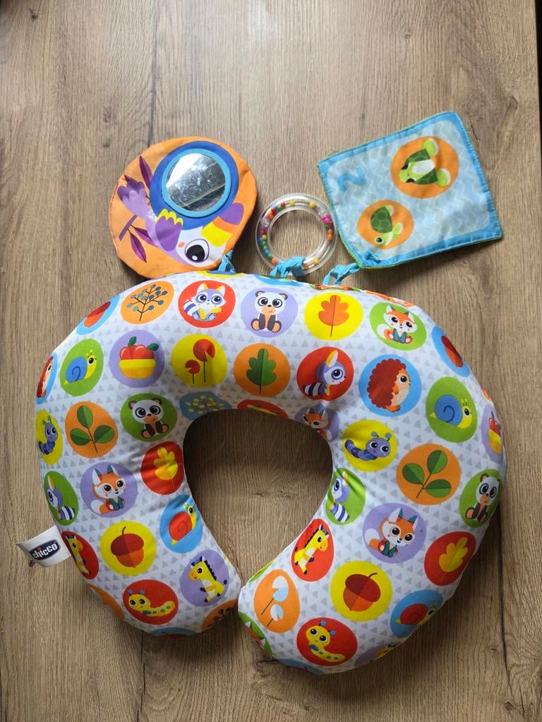 Chicco Baby Kussen met Speeltjes - Zo goed als nieuw, Ophalen, Zo goed als nieuw