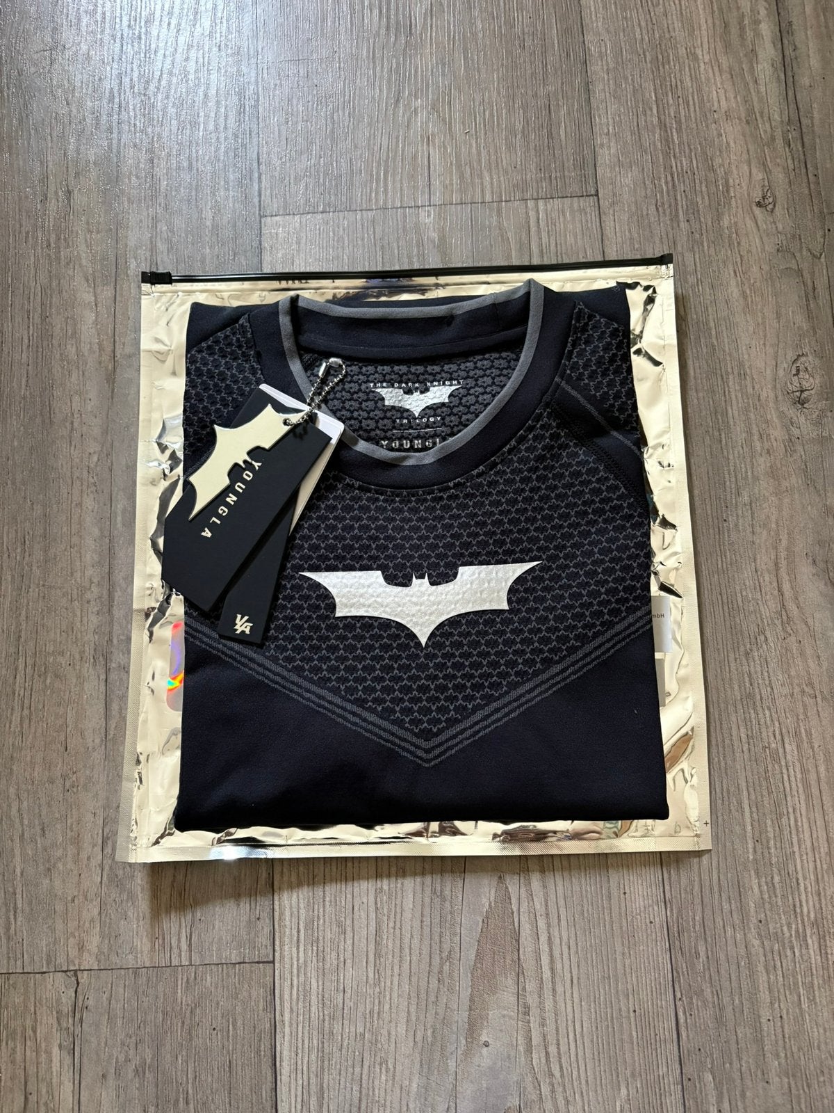 Nieuw - YoungLA Batman compression - Maat L, Ophalen of Verzenden, Nieuw, Maat 52/54 (L), Zwart