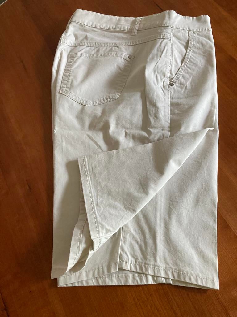 Bermuda, Maat 38/40 (M), Kort, Beige, Ophalen of Verzenden