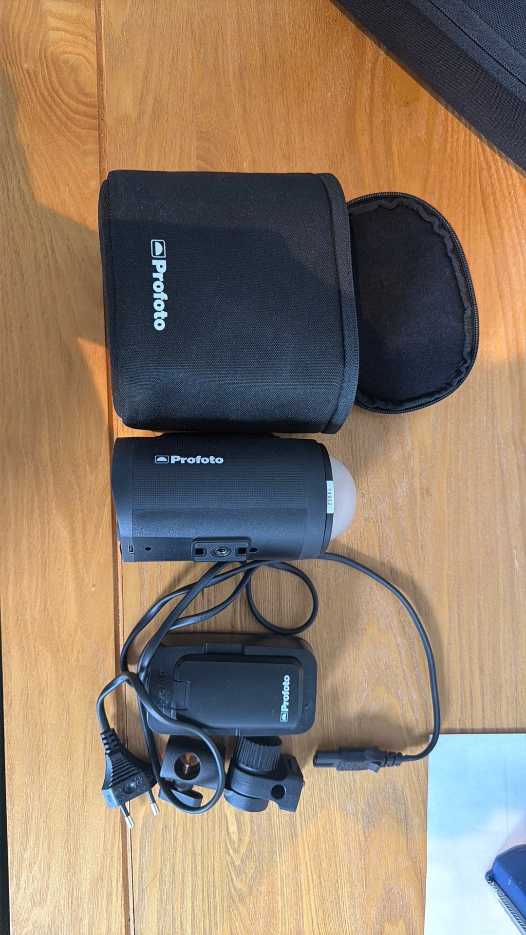 Profoto A2 met extra accu en dome diffuser, Ophalen, Zo goed als nieuw, Overige merken
