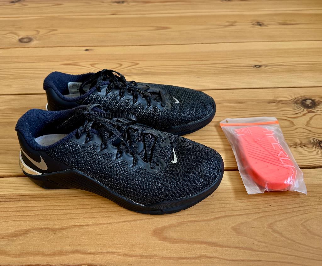 Nike Metcon 5 schoenen / sportschoenen - Zwart - maat 39, Kleding | Dames, Schoenen, Zwart, Nike, Ophalen of Verzenden, Sneakers of Gympen