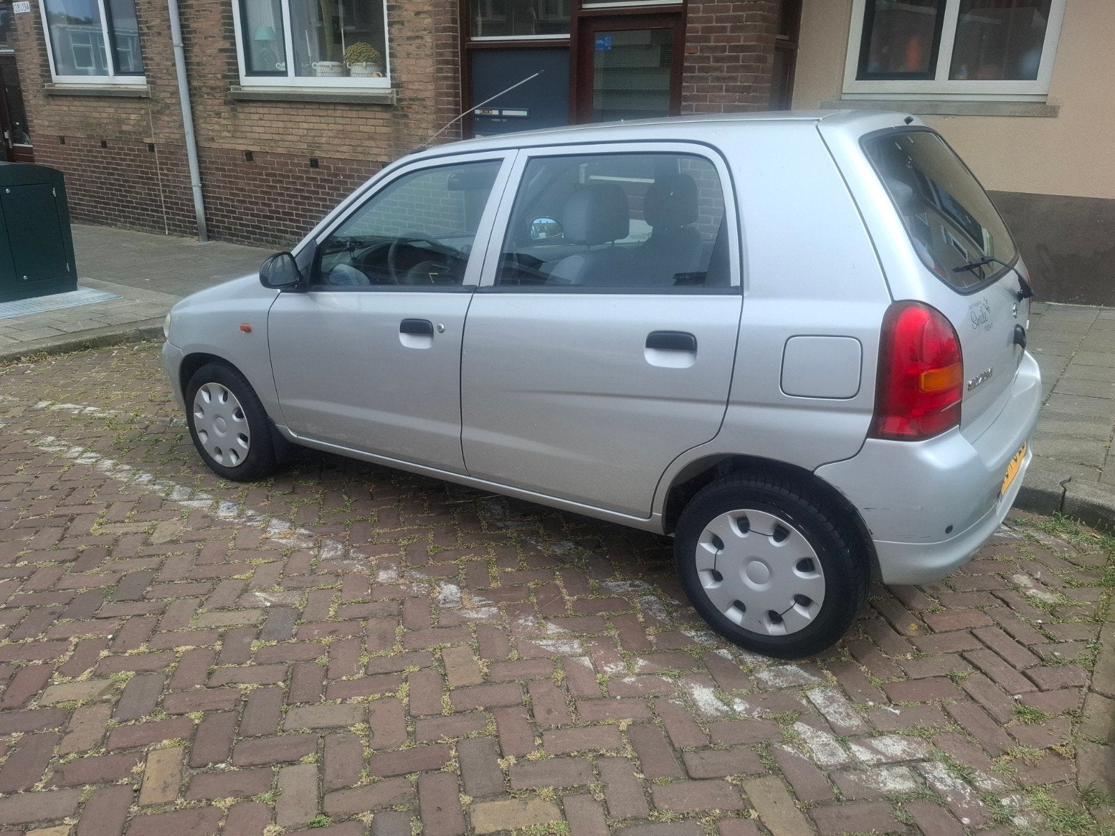 Vandaag ophalen 1250 euro Suzuki Alto 1.1 AUT 2004 Grijs, Auto's, 4 cilinders, 4 stoelen, Origineel Nederlands, Particulier