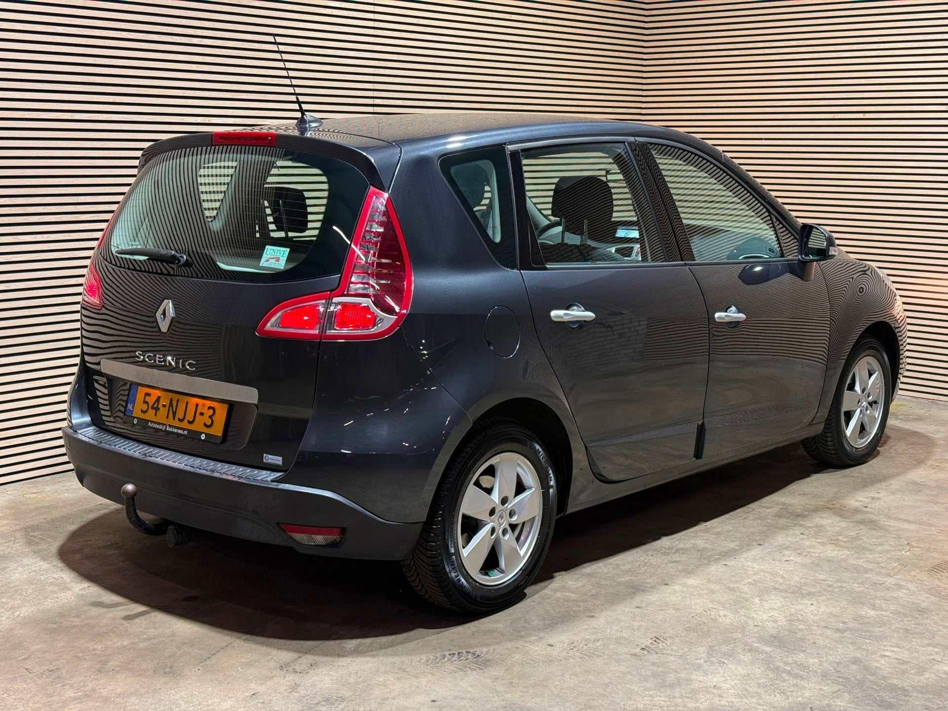 Renault Scénic 2.0 Dynamique | Automaat | NAP | Trekhaak, Auto's, Stof, Gebruikt, 4 cilinders, Met garantie (alle)