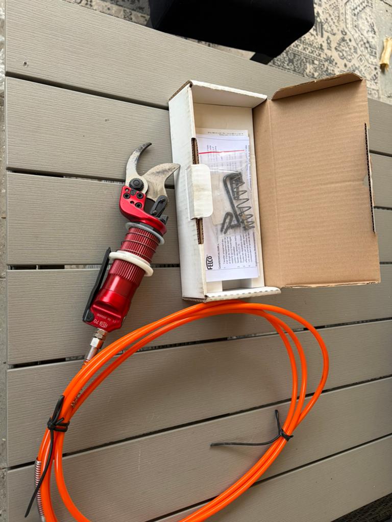 Snoeischaar op lucht 1,5 jaar oud   van felco, Tuin en Terras, Snoeischaren, Ophalen of Verzenden, Zo goed als nieuw, Minder dan 20 mm