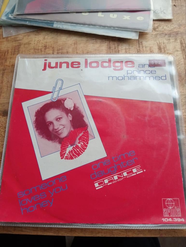 June lodge - someone loves you honey, Cd's en Dvd's, Vinyl Singles, Ophalen of Verzenden, Zo goed als nieuw, Pop
