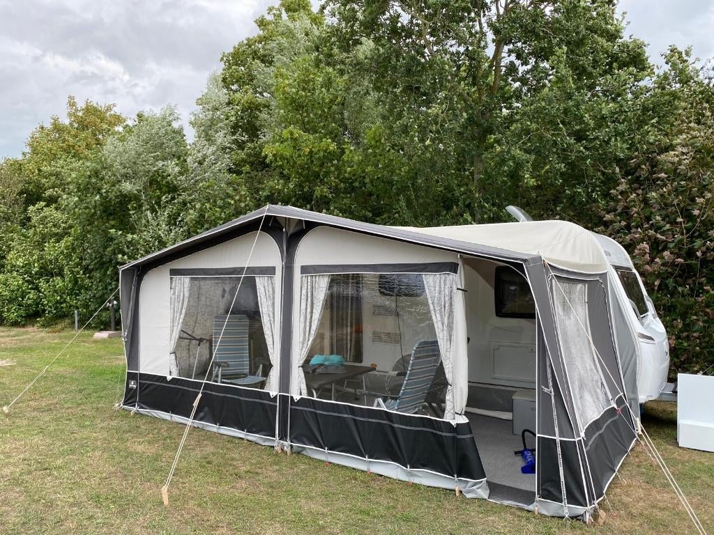 Voortent Ventura Pacific 250 Antracite G18, Caravans en Kamperen, Ophalen, Zo goed als nieuw, Ten Cate All Season 240g/m2, Unico Ventura