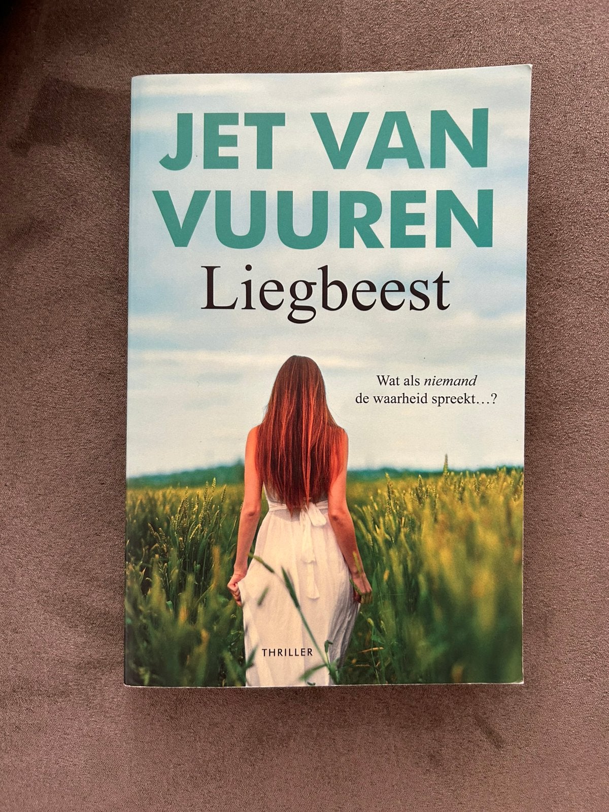 Jet van Vuuren-liegbeest, Boeken, Ophalen of Verzenden, Gelezen
