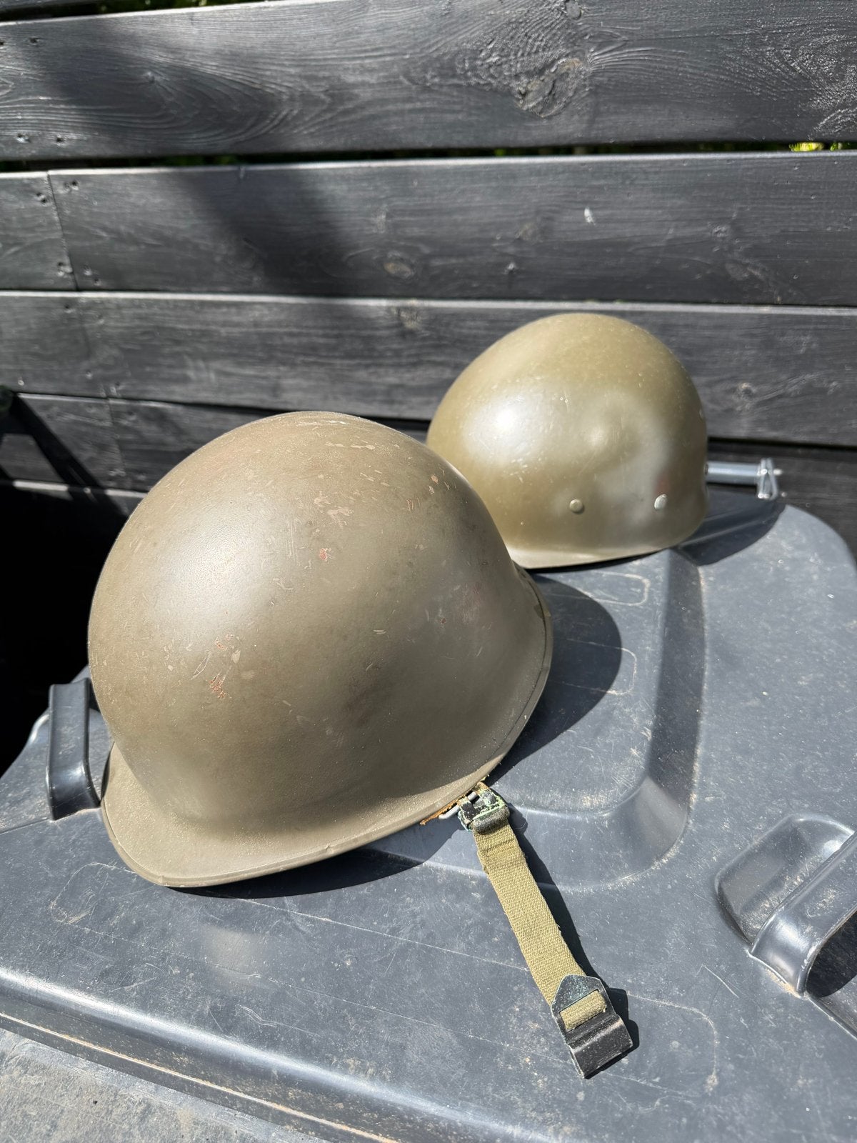 Nederlandse Legerhelm M53 (binnen- en buitenhelm) uit 1987, Verzamelen, Militaria | Algemeen, Ophalen of Verzenden, Landmacht