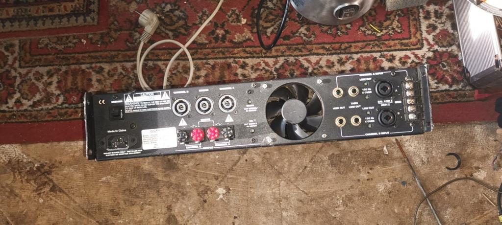 Crest CPX2600, Ophalen of Verzenden, Gebruikt, 120 watt of meer, Overige merken
