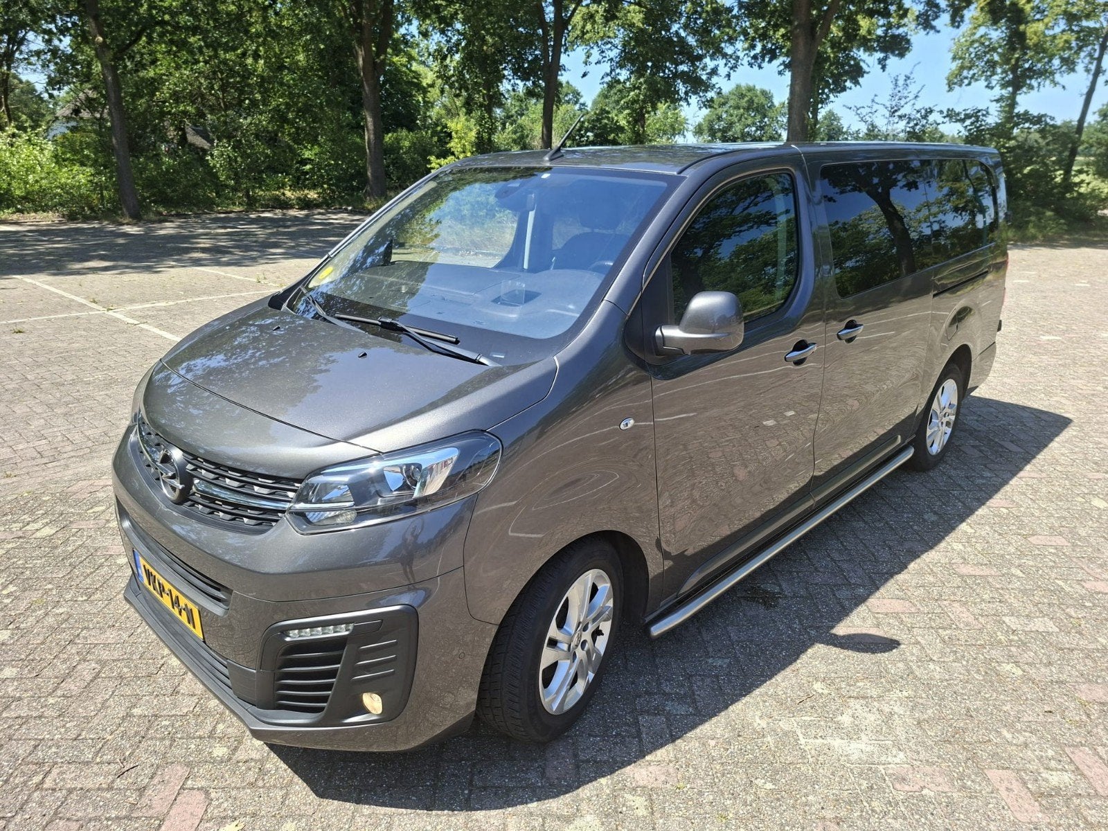 Opel Vivaro dc 2.0 Diesel 177pk L3h1 S/S Aut Verh. Laadv., 4 cilinders, Particulier, 1782 kg, 177 pk