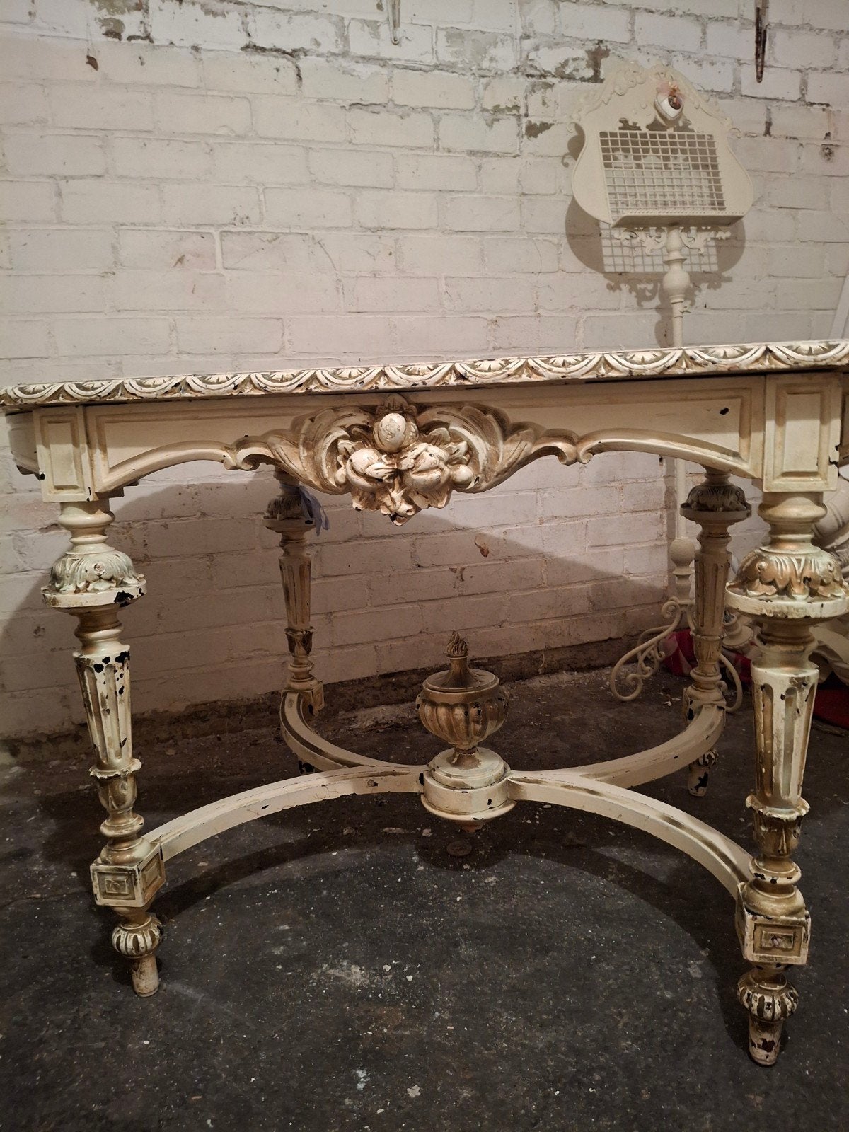 brocante antieke eettafel, Ophalen