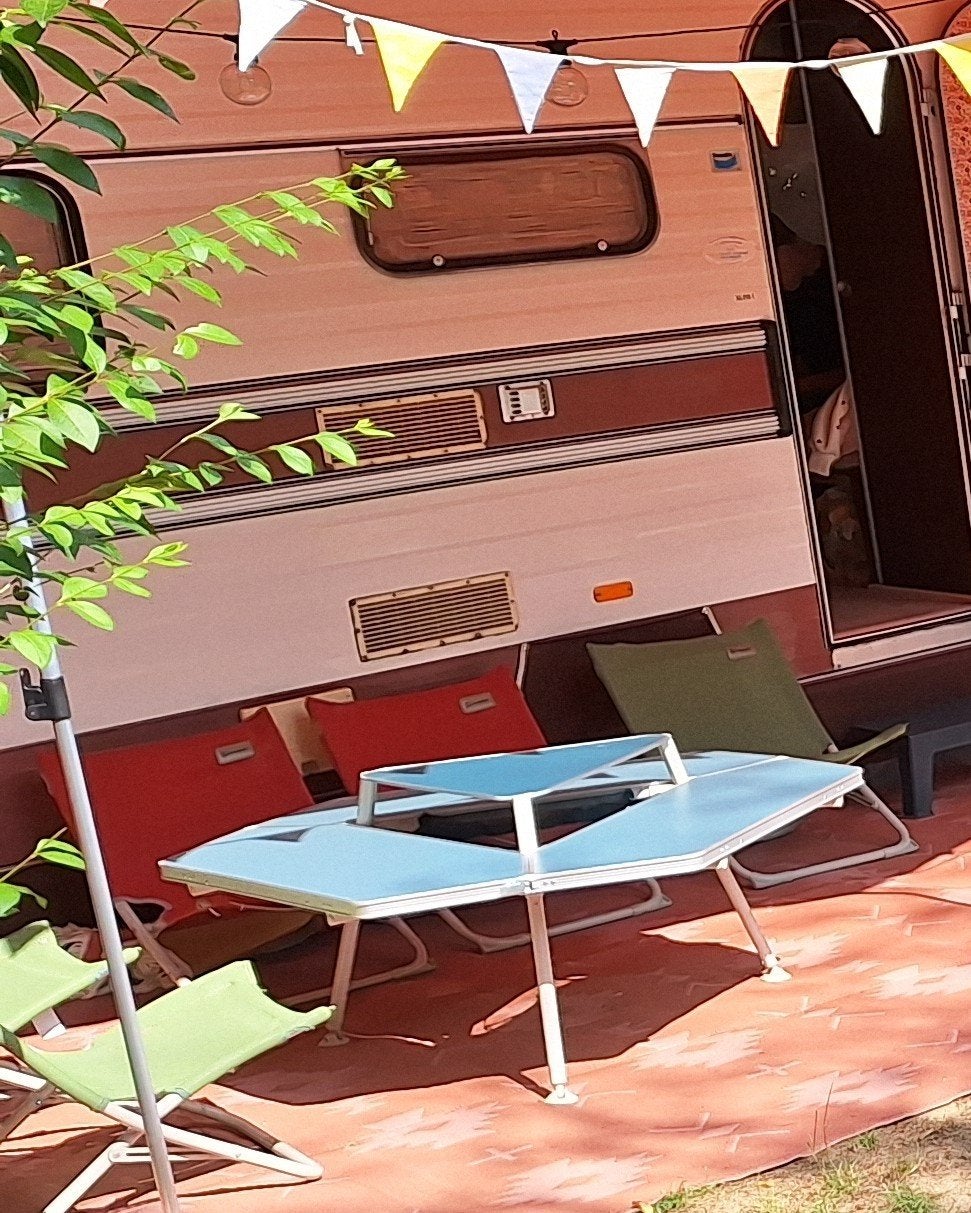 Decathlon Quechua Tepee Campingtafel voor 6 personen
€ 3, Caravans en Kamperen, Ophalen, Zo goed als nieuw, Campingtafel