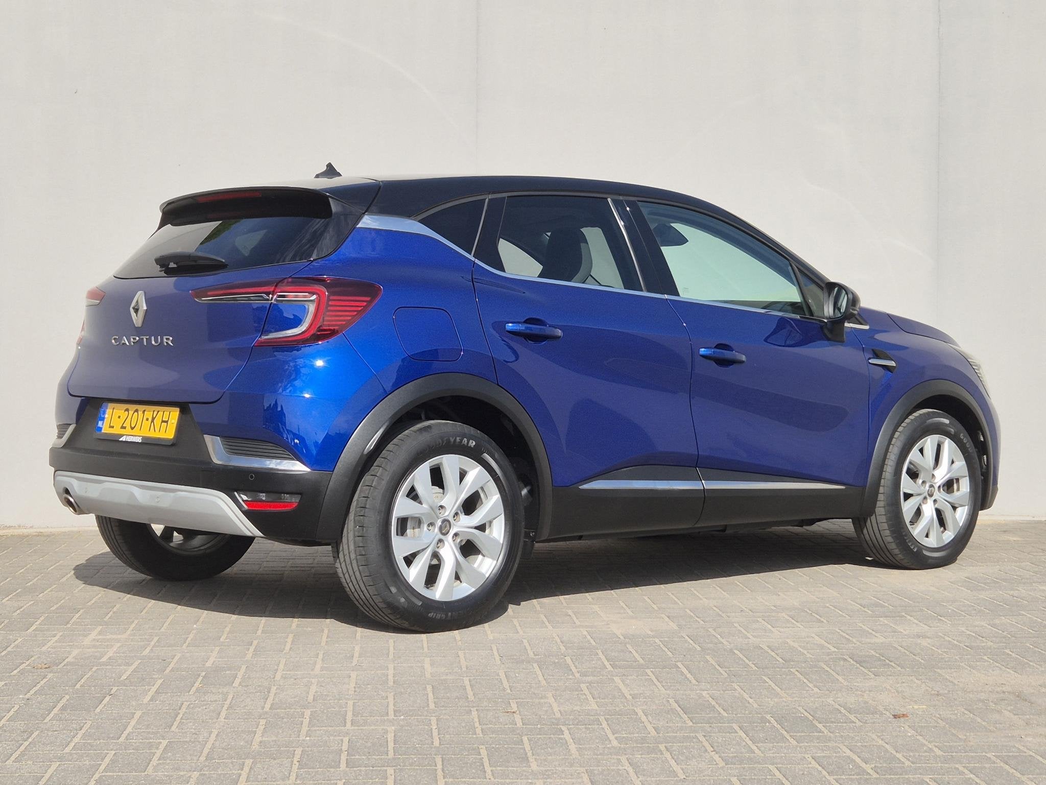 Renault Captur 1.3 TCe 140 Intens / Trekgewicht 1500 kg / Ac, Auto's, Gebruikt, 4 cilinders, Blauw, Leder en Stof