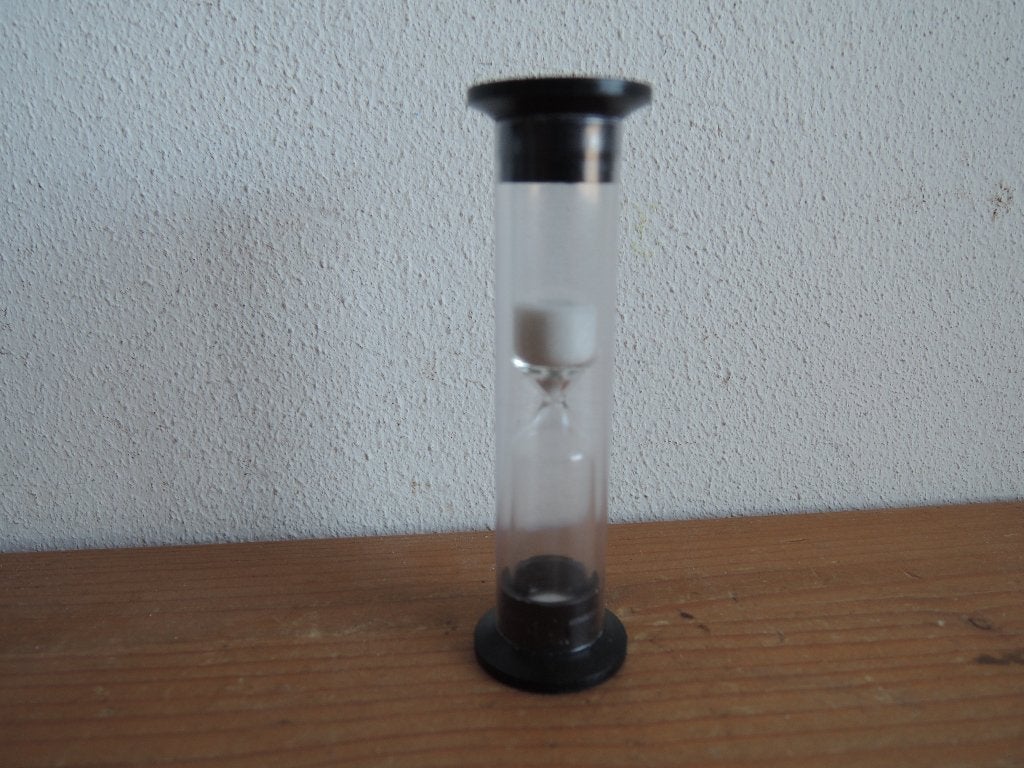 Ouderwetse zandloper, Huis en Inrichting, Ophalen of Verzenden, Gebruikt, Kunststof, Bruin