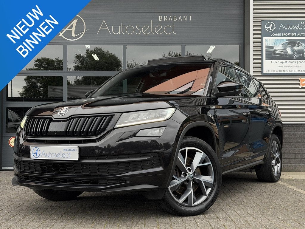Skoda Kodiaq 2.0 TSI 4x4 Sportline Pano | Trekhaak | BTW, Auto's, Skoda, Automaat, Adaptive Cruise Control, 1984 cc, Alcantara