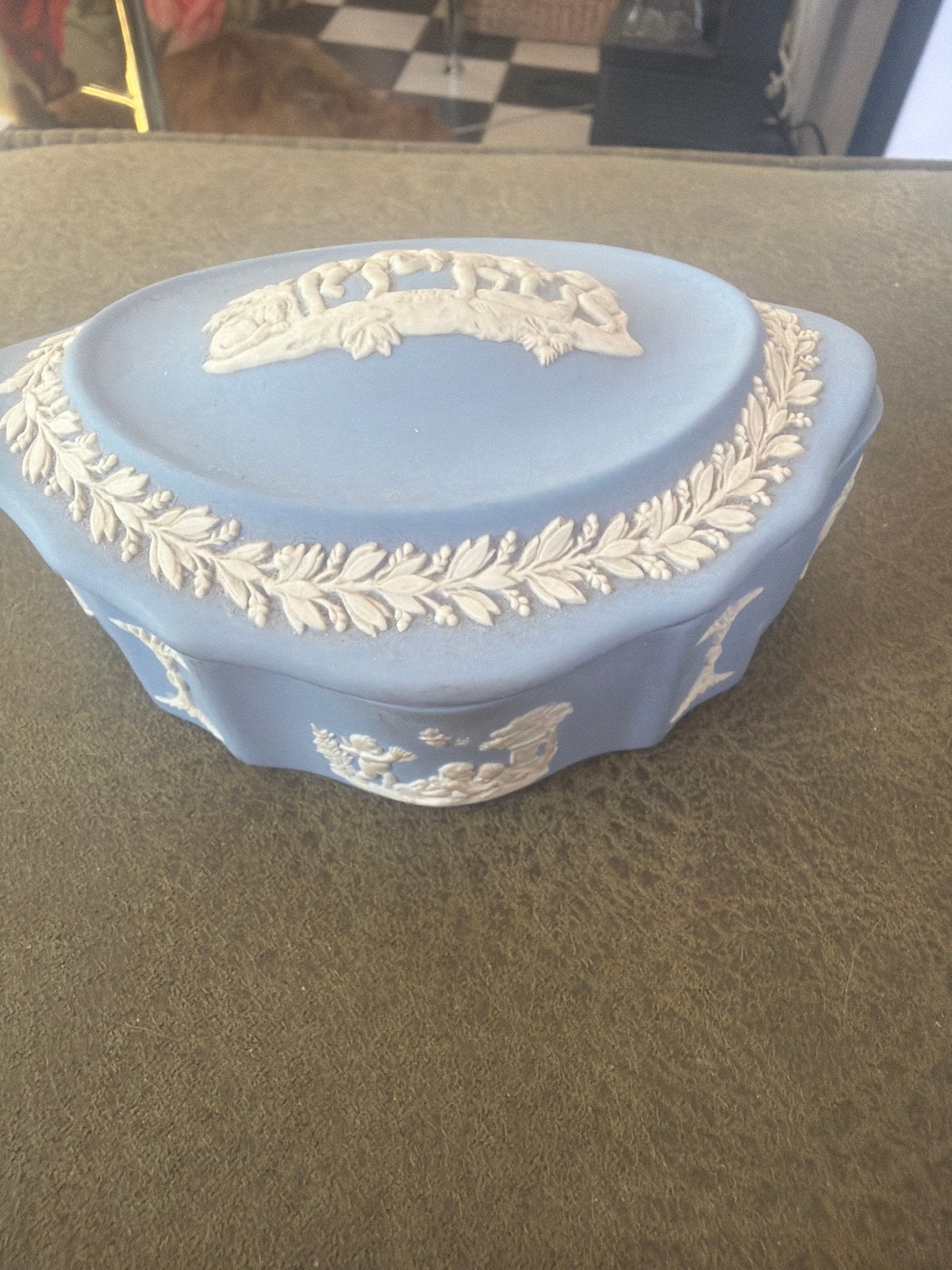 Wedgwood Jasperware Schaaltje - Lichtblauw met Witte Reliëfs, Antiek en Kunst, Ophalen