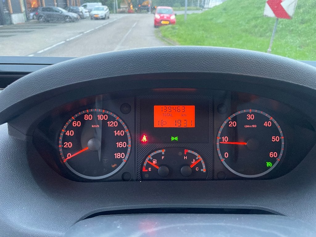 Foto 14 van Fiat Ducato Camper - Buerstner BUT 674 2.3 D 2008 Grijs