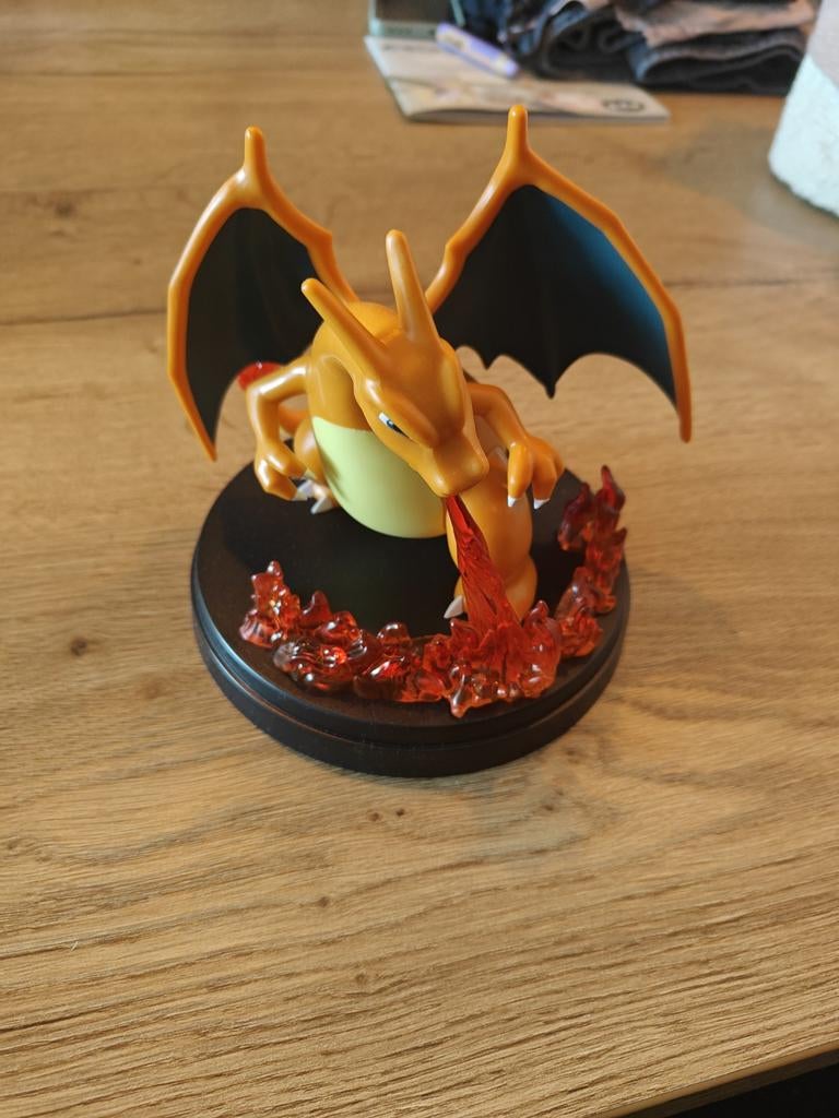 Pokémon TCG Charizard ex SPC statue, Ophalen, Nieuw
