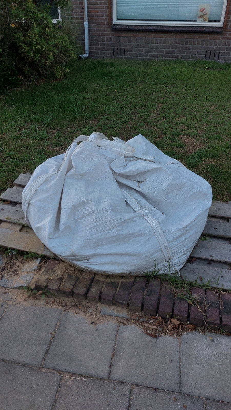 Big bag met een kwart kuub metselzand, Ophalen, Gebruikt