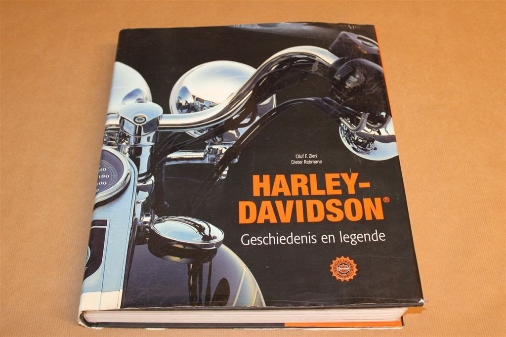 Harley-Davidson — Geschiedenis & Legende Dik Boek 680 p., Ophalen of Verzenden, Gelezen