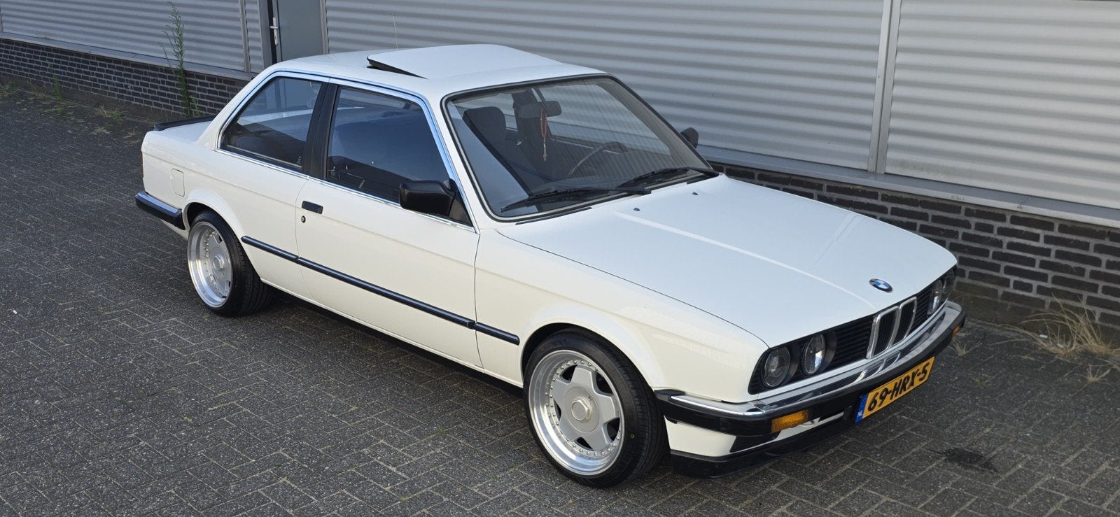 BMW E30 3-Serie 1.8 316 1984 Wit Oldtimer belastingvrij, Auto's, 4 cilinders, Wit, 1754 cc, 1200 kg