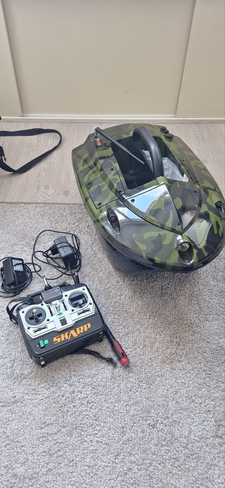 Skarp S60 Camouflage Voerboot met Afstandsbediening, tas etc, Ophalen, Gebruikt, Overige typen