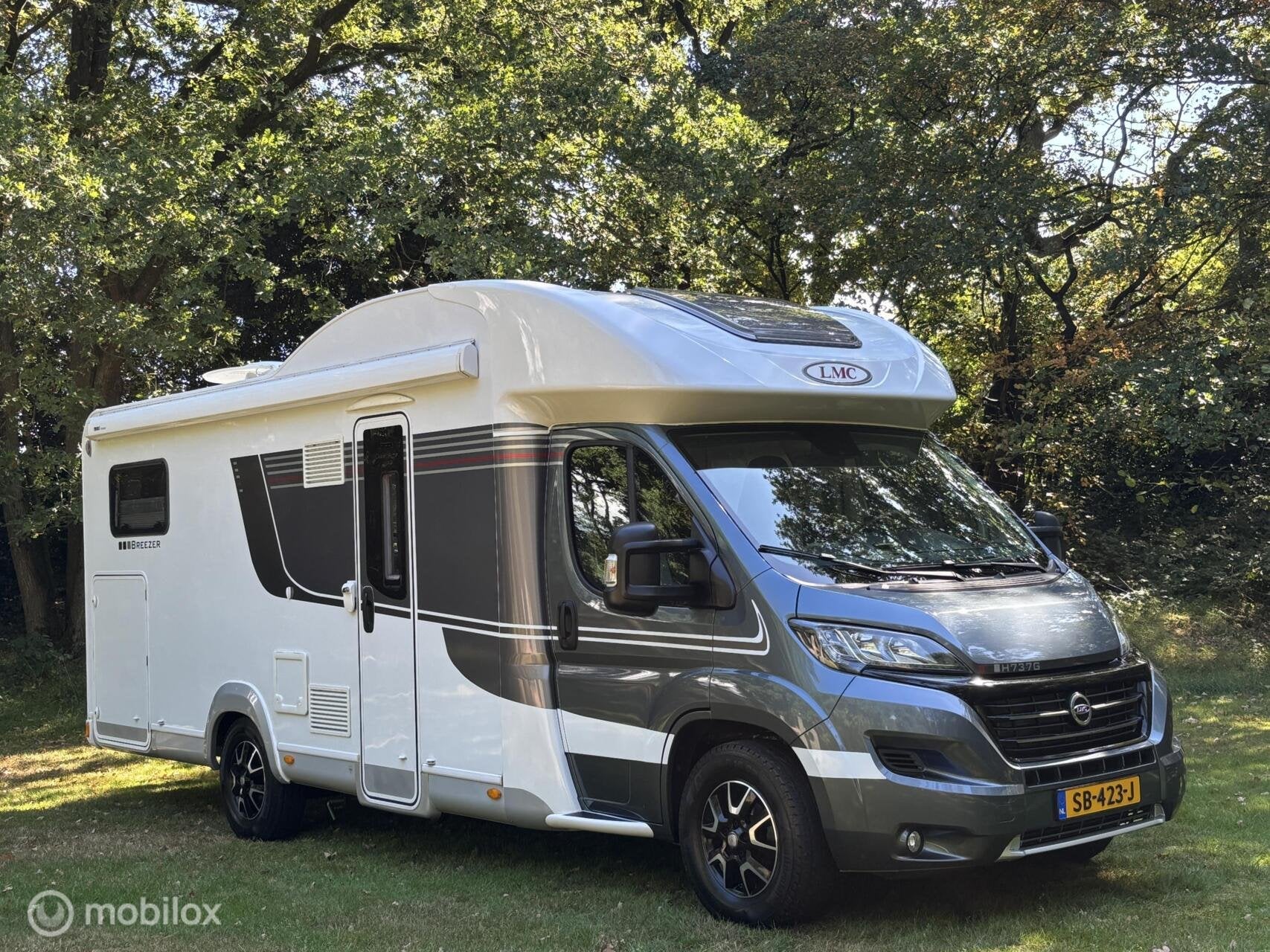 LMC Breezer H737 G Fiat 2.3 150pk Euro 6 | Enkele-bedden | H, Caravans en Kamperen, Campers, Airbags, 7 tot 8 meter, Bedrijf, Luifel
