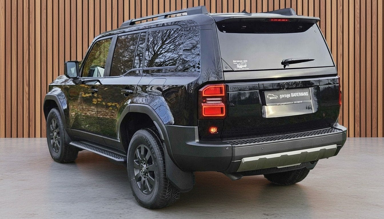 Toyota Land Cruiser 250 2.8 D-4D Executive 5P. Geel kenteken, Automaat, Gebruikt, Zwart, 4 cilinders