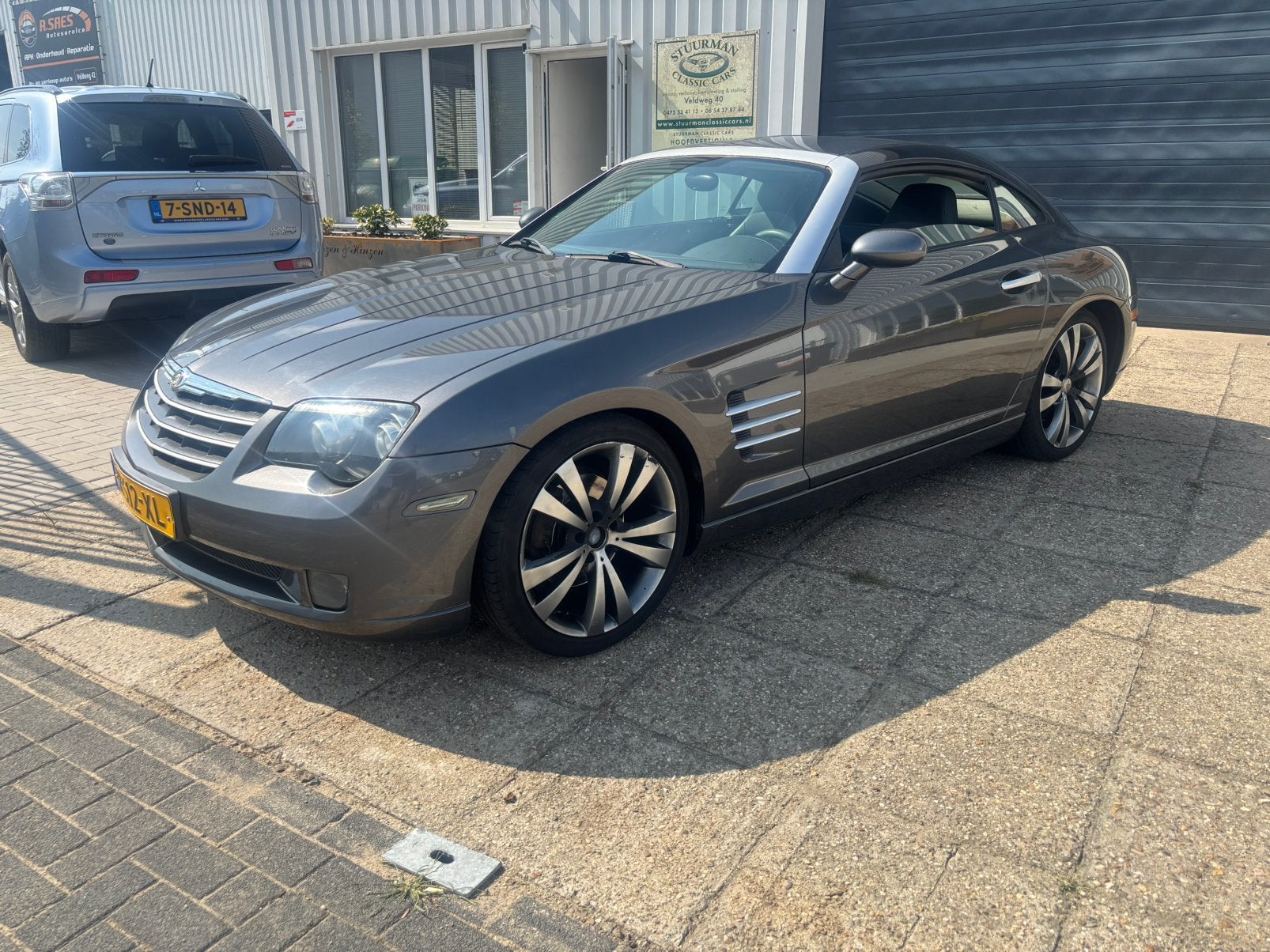 Chrysler Crossfire coupé automaat 2005 Grijs, Auto's, 1357 kg, 3199 cc, Bedrijf, 2 stoelen
